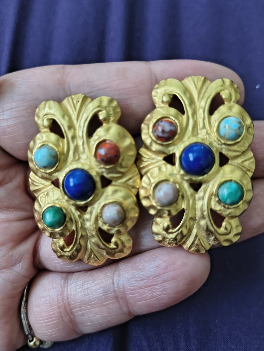 Beautiful Vintage Etruscan Gold Tone Clip On Earrings. Estate Find. 1980's